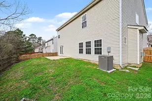 10525 Dominion Village Dr, Charlotte, NC 28269 - Photo 26