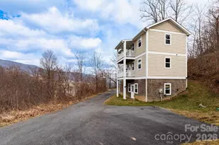 14 Lila Ln, Clyde, NC 28721 - Photo 2