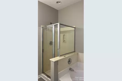 12045 Evergreen Hollow Drive, Charlotte, NC 28269 - Photo 18