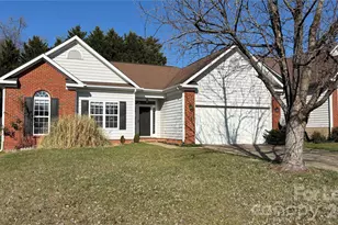 12045 Evergreen Hollow Dr, Charlotte, NC 28269 - Photo 1