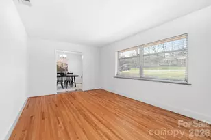 183 Kingsway Cir, Charlotte, NC 28214 - Photo 6