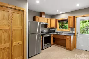 36 Auburndale Dr, Asheville, NC 28806 - Photo 32