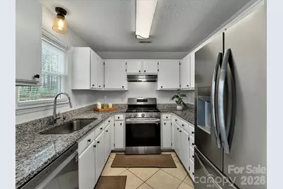 8413 Red Setter Lane, Charlotte, NC 28227 - Photo 10