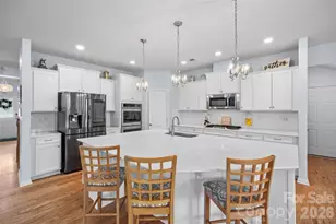 175 Sweet Briar Dr, Fort Mill, SC 29707 - Photo 10