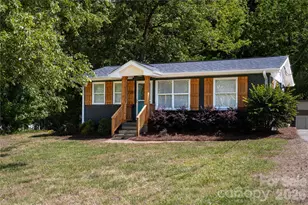 728 Morningside Dr, Mount Holly, NC 28120 - Photo 1