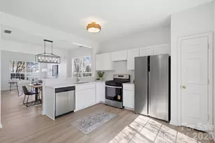 2443 Normancrest Ct, Charlotte, NC 28270 - Photo 10