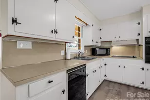 193 Oak Forest Dr, Forest City, NC 28043 - Photo 12