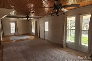 363 Center Church Rd, Hiddenite, NC 28636 - Photo 22