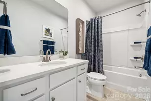 4208 Vis Pne Dr, Charlotte, NC 28215 - Photo 16