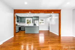 2 Oakland St, Weaverville, NC 28787 - Photo 10