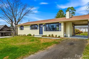 2 Oakland St, Weaverville, NC 28787 - Photo 2