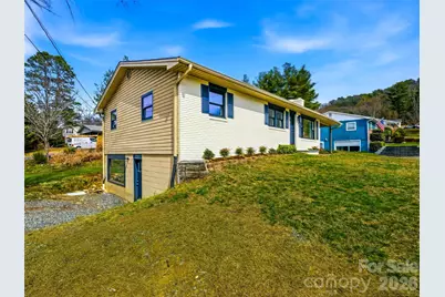 2 Oakland Street, Weaverville, NC 28787 - Photo 4