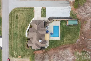 141 Winding Creek Dr, Troutman, NC 28166 - Photo 4