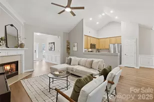 2454 Carmathen Rd, Charlotte, NC 28269 - Photo 4
