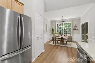 2454 Carmathen Rd, Charlotte, NC 28269 - Photo 10