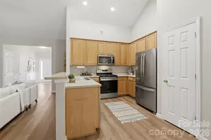 2454 Carmathen Rd, Charlotte, NC 28269 - Photo 8