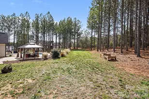 615 Short Stroll Ct, Clover, SC 29710 - Photo 38