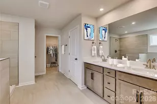 4212 Vis Pne Dr, Charlotte, NC 28215 - Photo 4