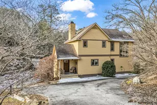 105 Tryon Bay Cir, Lake Lure, NC 28746 - Photo 2