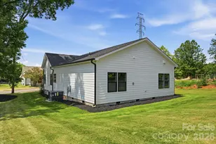 203 Lee St, Fort Mill, SC 29715 - Photo 6