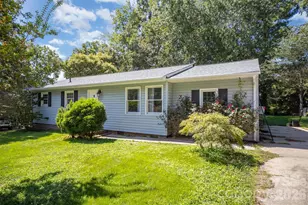 904 Timberlane Dr, Mount Holly, NC 28120 - Photo 1