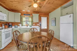 461 Arrowhead Ridge Rd, Spruce Pine, NC 28777 - Photo 12