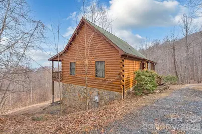 461 Arrowhead Ridge Road, Spruce Pine, NC 28777 - Photo 2