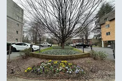 1323 Queens Road #313, Charlotte, NC 28207 - Photo 2