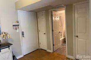 1323 Queens Rd, Charlotte, NC 28207 - Photo 18