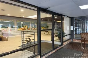 1323 Queens Rd, Charlotte, NC 28207 - Photo 34