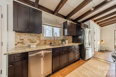 1512 Hartford Avenue, Charlotte, NC 28209 - Photo 10