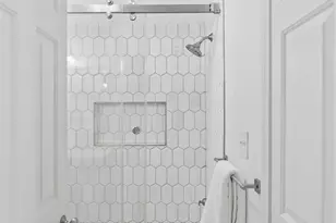 413 W 8th St, Charlotte, NC 28202 - Photo 22