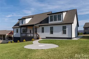 1031 Hillside Ridge Rd, Candler, NC 28715 - Photo 46