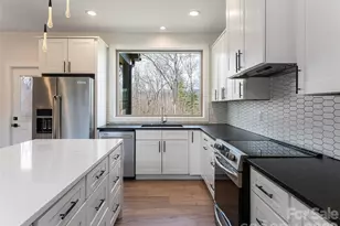 1031 Hillside Ridge Rd, Candler, NC 28715 - Photo 14