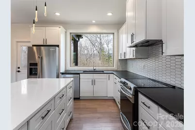 1031 Hillside Ridge Road, Candler, NC 28715 - Photo 12