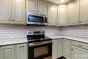 3109 Forest Lawn Dr, Matthews, NC 28104 - Photo 12