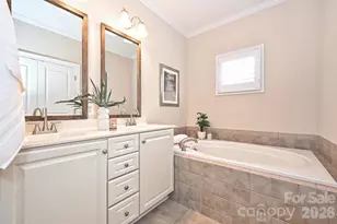 4617 Dabney Vigor Dr, Charlotte, NC 28209 - Photo 20