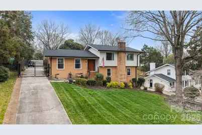 7423 Folger Drive, Charlotte, NC 28226 - Photo 2