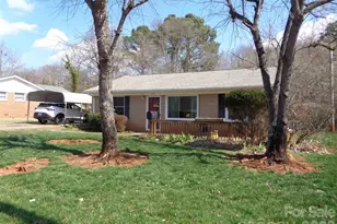 529 Harmon St, Forest City, NC 28043 - Photo 2