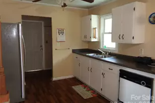 529 Harmon St, Forest City, NC 28043 - Photo 6