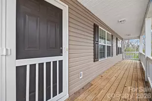6115 Chandler Rd, Clover, SC 29710 - Photo 4