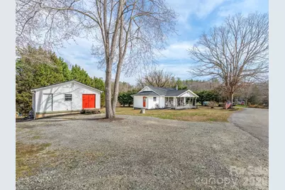 6 Nelson Road, Hendersonville, NC 28791 - Photo 2