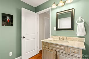 6 Nelson Rd, Hendersonville, NC 28791 - Photo 18