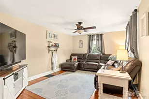 6 Nelson Rd, Hendersonville, NC 28791 - Photo 4