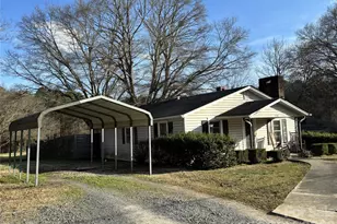 1120 N Main St, Troy, NC 27371 - Photo 2