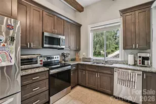 8 Apple Ln, Asheville, NC 28804 - Photo 14