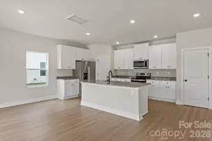 6733 Fairford Dr, Charlotte, NC 28215 - Photo 8