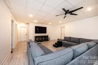 4137 2nd Street NW, Hickory, NC 28601 - Photo 32