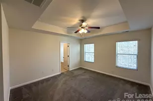 354 Cornielle Ln, Charlotte, NC 28216 - Photo 10