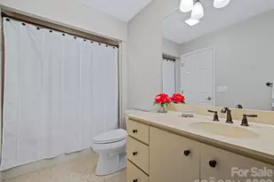 132 Overlook Dr, Flat Rock, NC 28731 - Photo 38